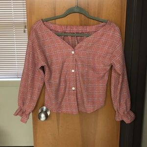 Wide shoulder top (NWOT)